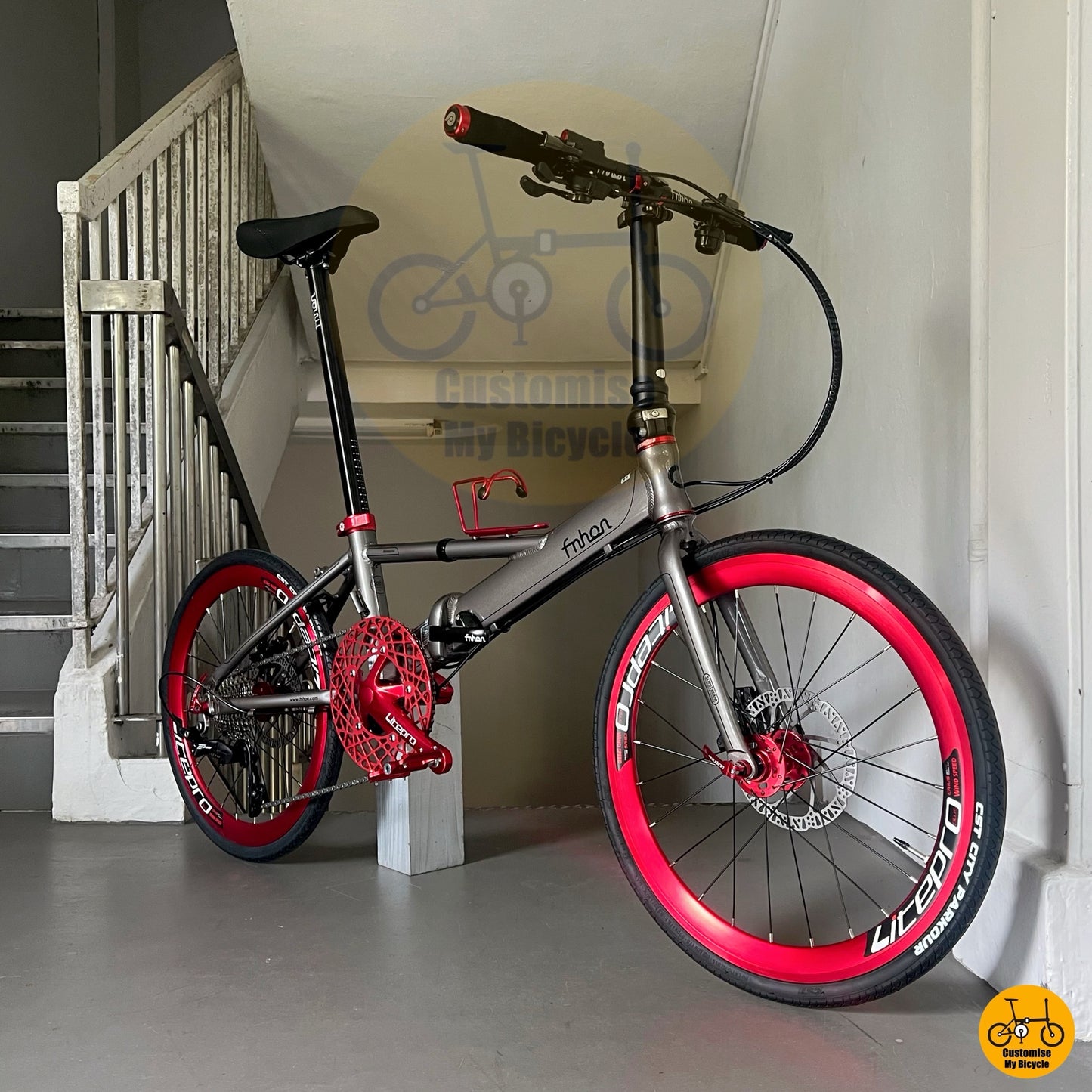 Basikal Lipat Fnhon Monsoon 22 Dengan Gear Shimano 11s Dan Reka Bentuk Dua Palang  
