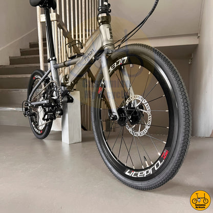 Y-Frame Design Fnhon Monsoon 22-Inch Foldie – Engineered for Stability & Strength
