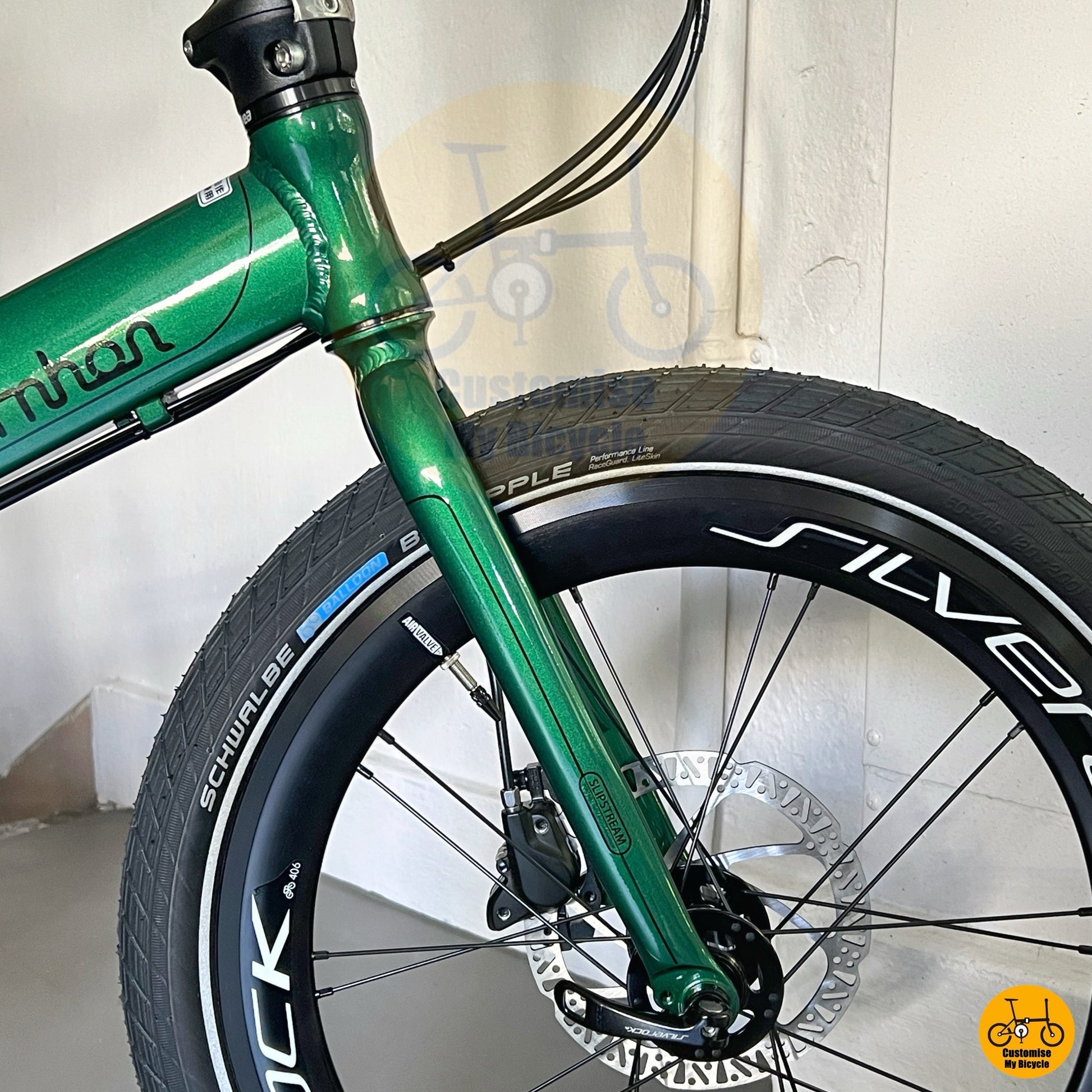 Fnhon Monsoon foldable bike Schwalbe Big Apple high volume tyre detail urban folding bicycle
