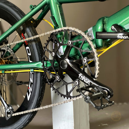 Fnhon Monsoon 22" Emerald Green folding bike rear derailleur gearset detail