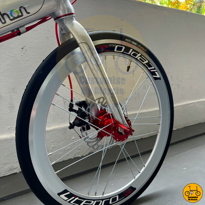 Red Accents Fnhon Monsoon 22-Inch Foldable Bicycle – A Stylish & High-Performance Foldie
