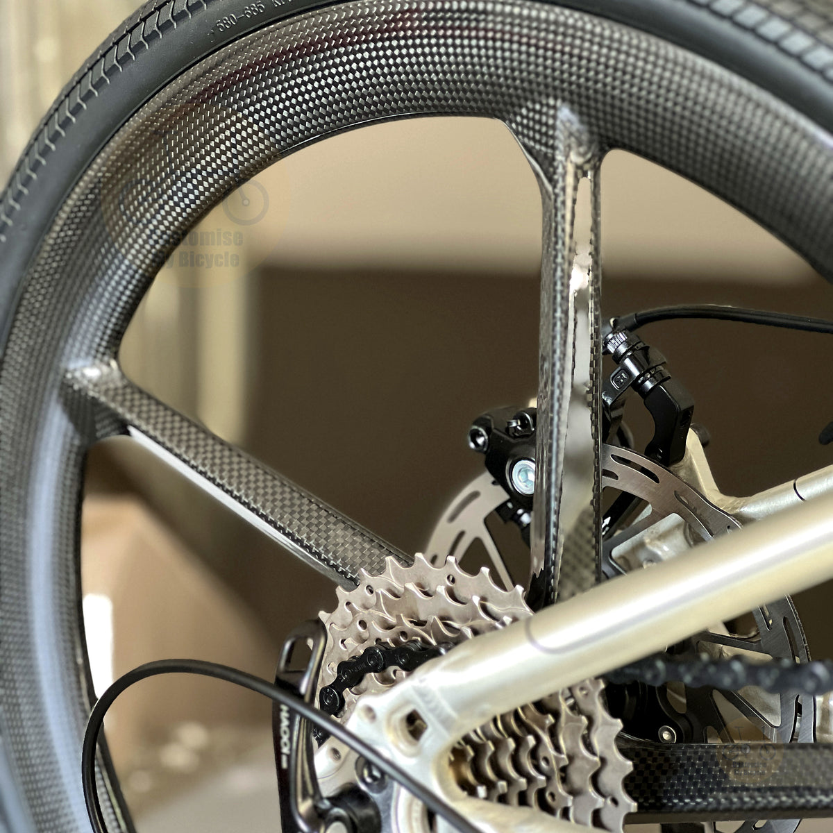 🔥HOT DEALS🔥 Fnhon Monsoon 22” • Shimano 9s • Titanium Champagne