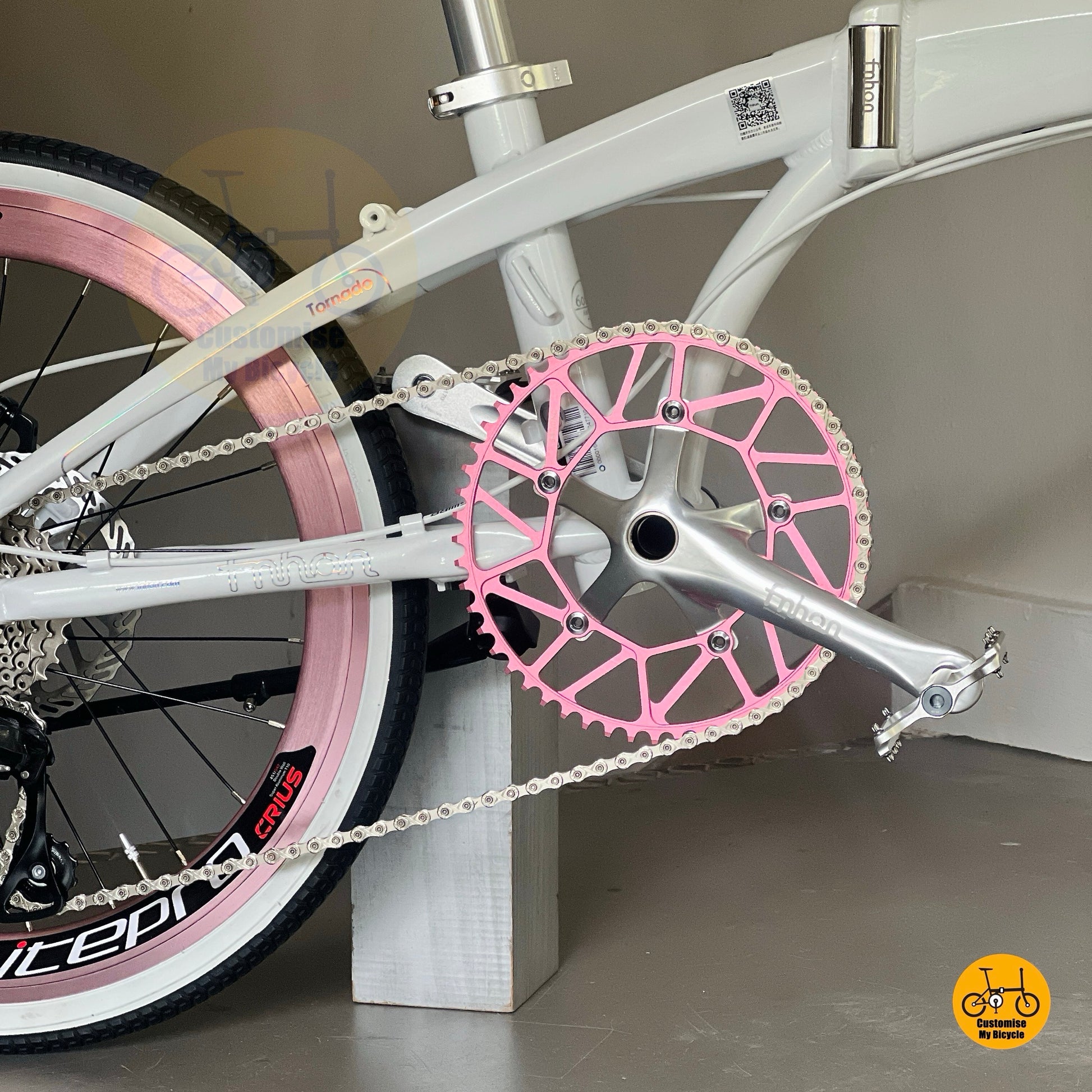 Fnhon Tornado aerodynamic aluminium frame lightweight folding bike structure
