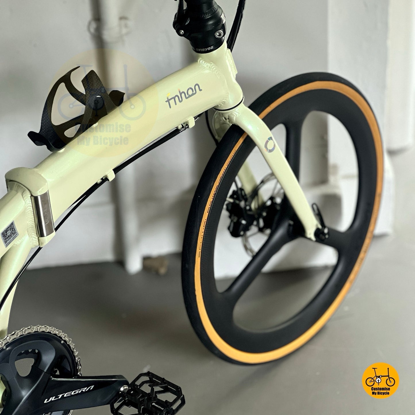 Fnhon Tornado beige folding bike angled front high view carbon wheels Shimano Ultegra setup
