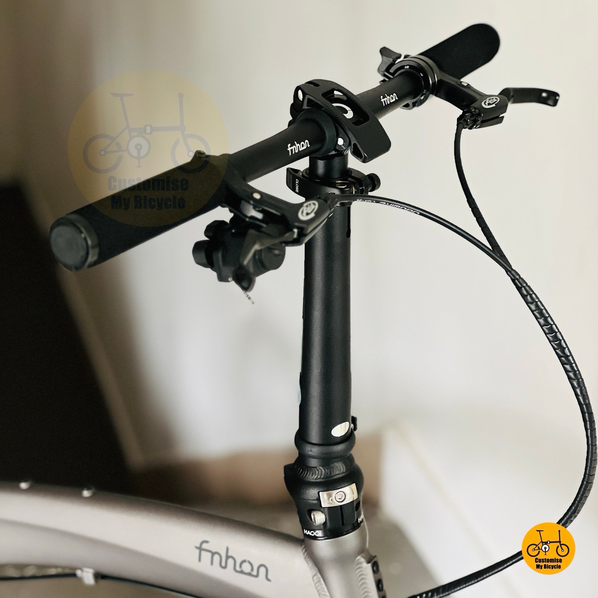 close up WHEELTOP EDS OX2.0 wireless 12 gears shifter on handle bar
