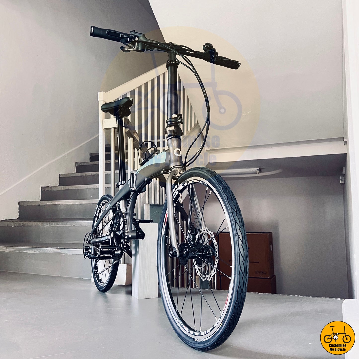 Kenda K1029 Fast Tyre on Compact & Strong Fnhon Tornado 22-Inch Foldable Bicycle – Engineered for Commuters
