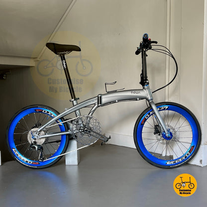Overall side angled view of Fnhon Tornado 22 inch Battleship Grey Shimano 10 speed folding bike
