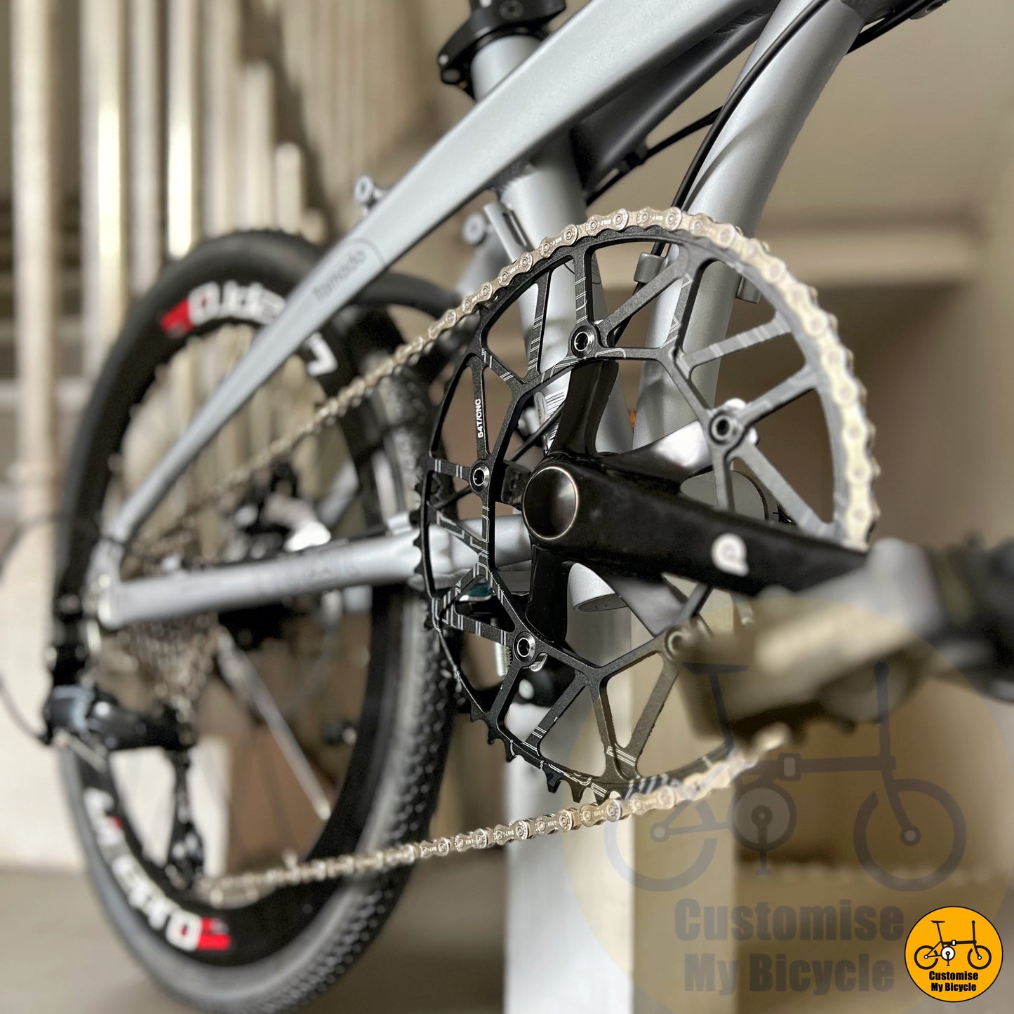Matte Grey Folding Bike – Built for Performance & Comfort
