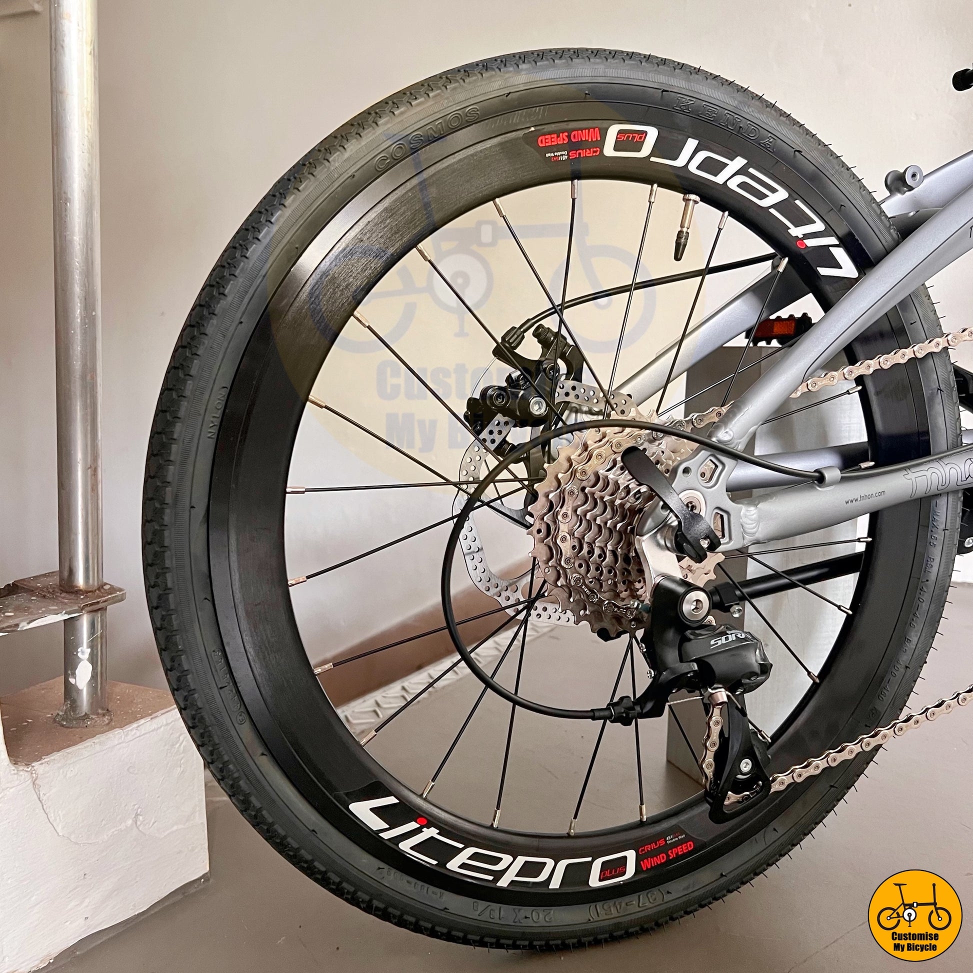 All-Terrain Tyre on  Foldable Bicycle – Versatile & Ready for Any Road
