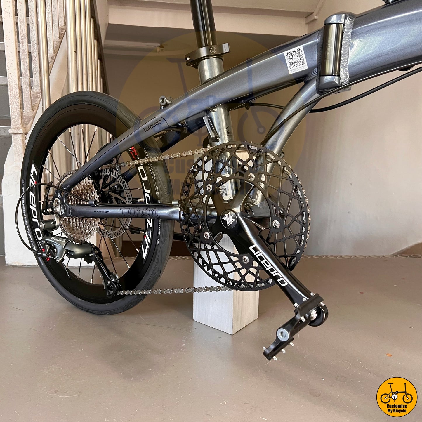 Fold-and-Go – Affordable & Stylish Fnhon Tornado 20-Inch Folding Bike
