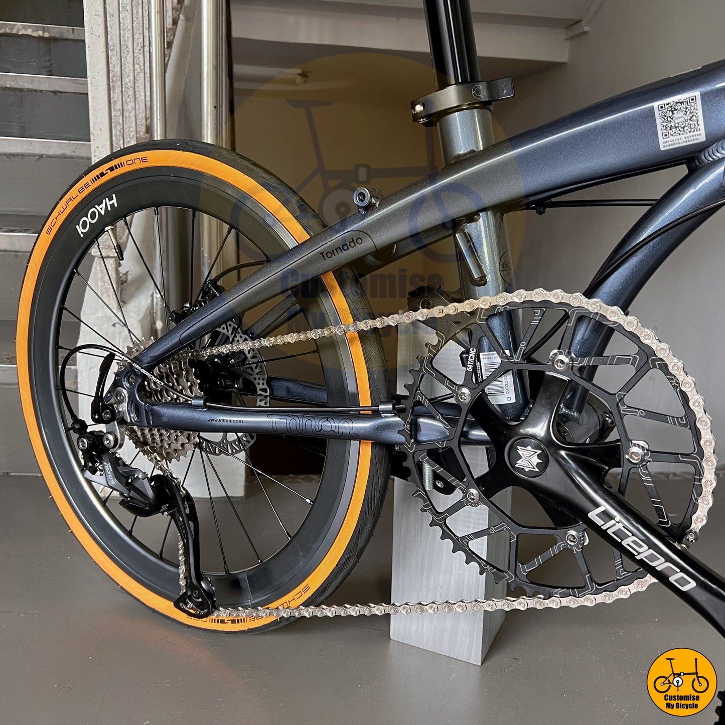 Ride in Style – Galaxy Grey Foldable Bike with Tan Wall Tyres
