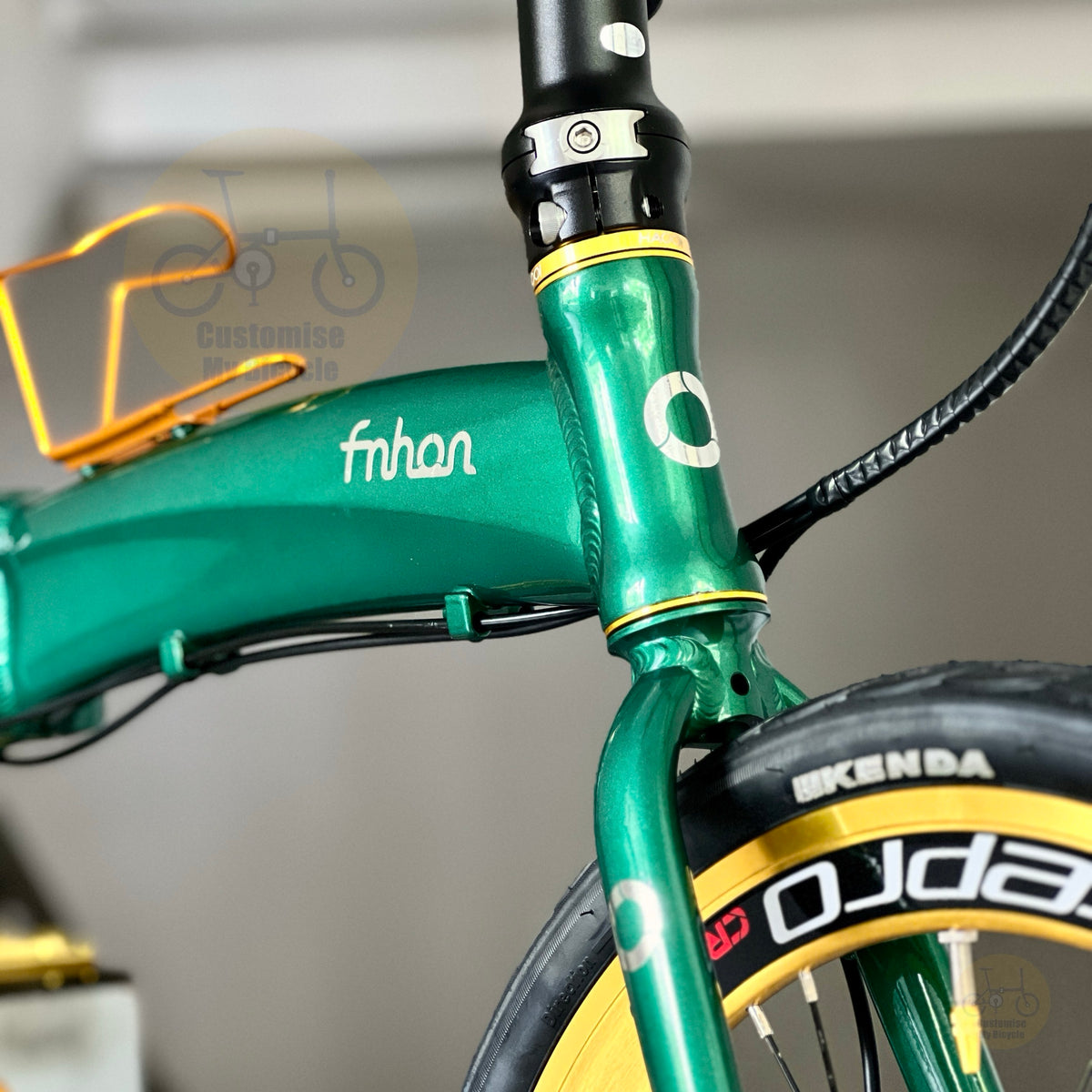 Fnhon Tornado 22 inch Emerald Green aerodynamic aluminium folding bicycle overall higher front angle