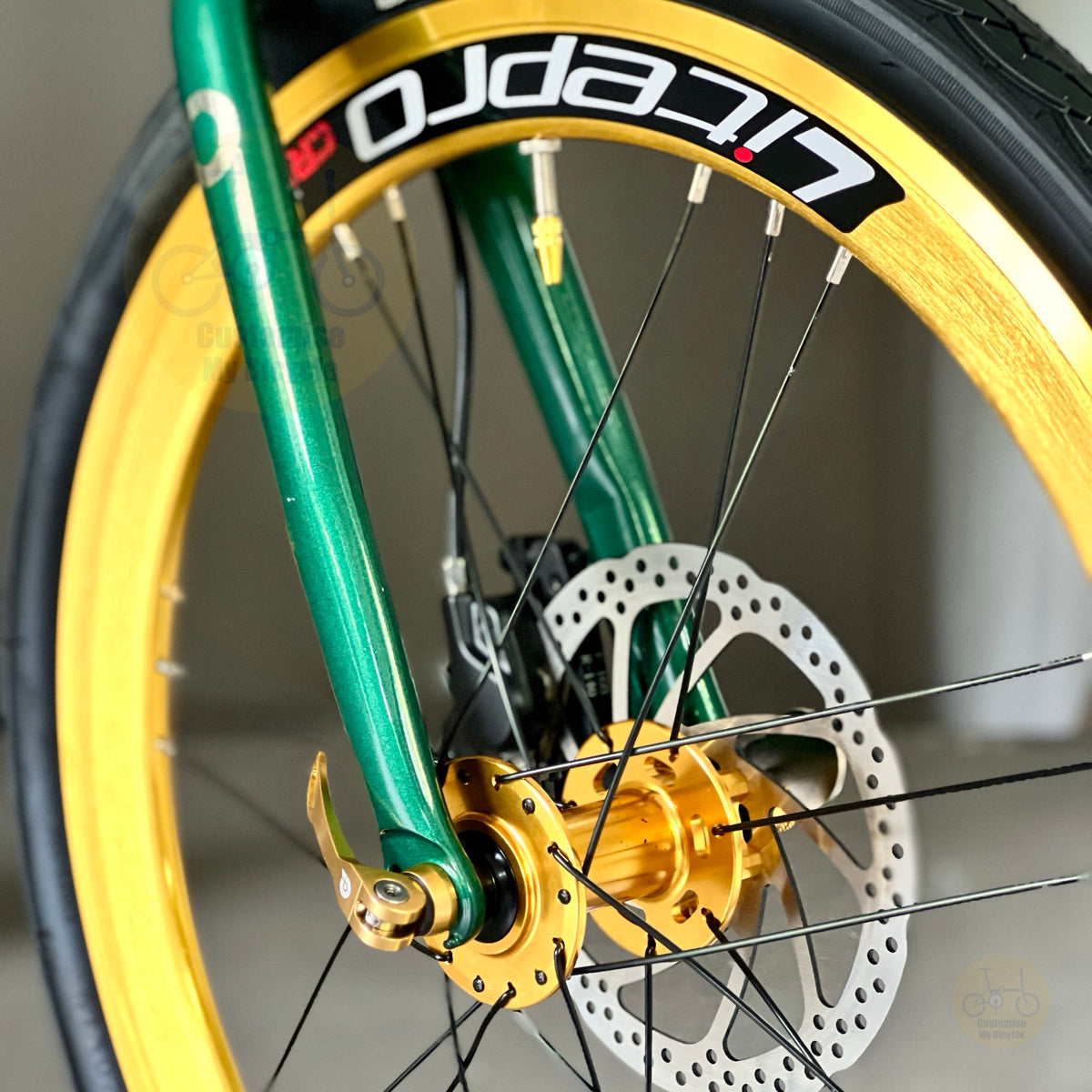 Fnhon Tornado 22 inch folding bicycle close up of front Litepro Aero high profile wheel