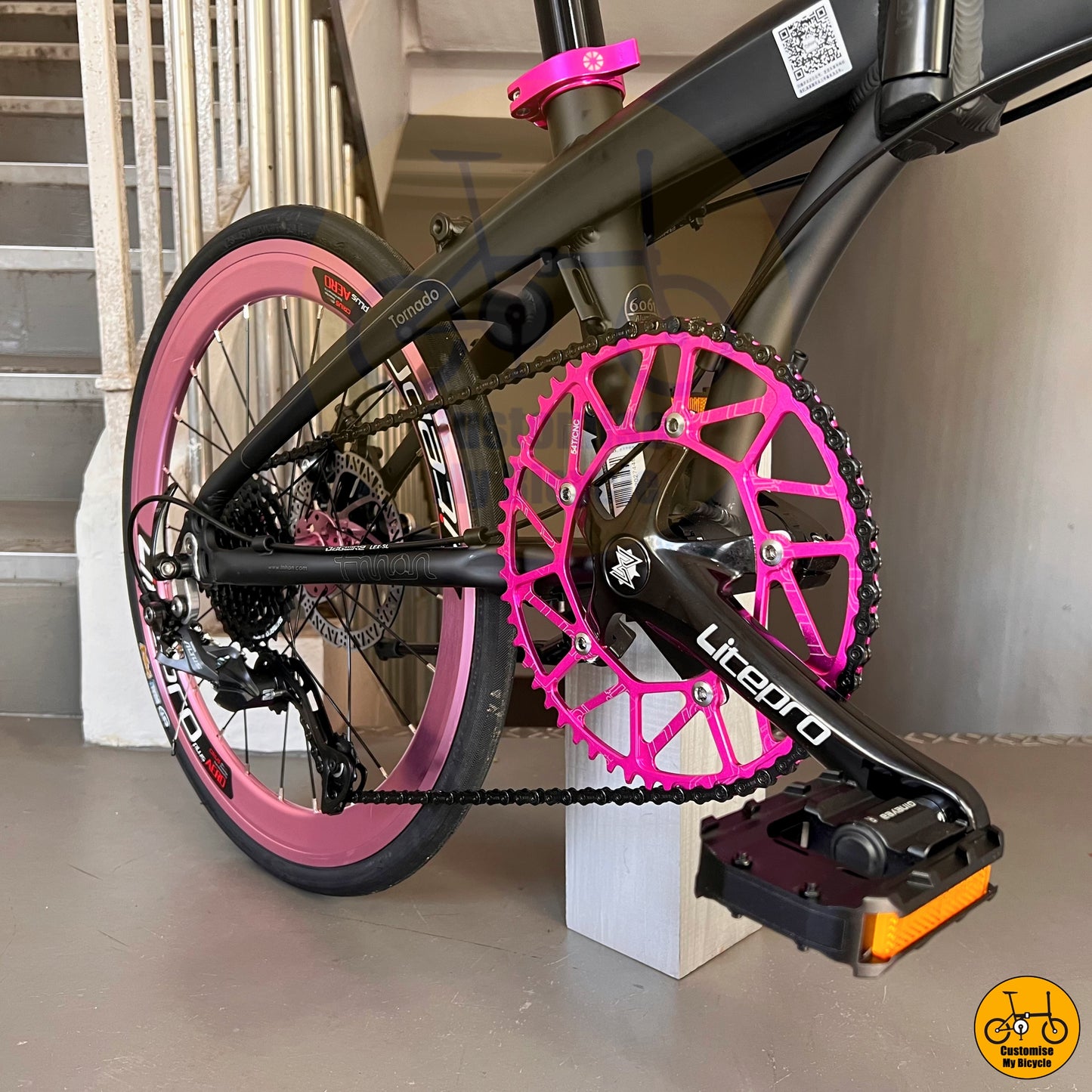 Ultimate Ladies Foldie – Compact & Fashionable BlackPink-Inspired Bike
