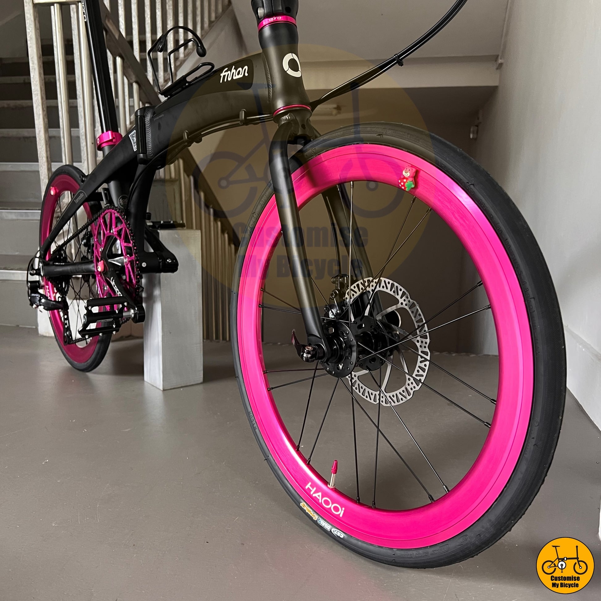 BlackPink Edition Folding Bike – Stylish, Fast & Eye-Catching
