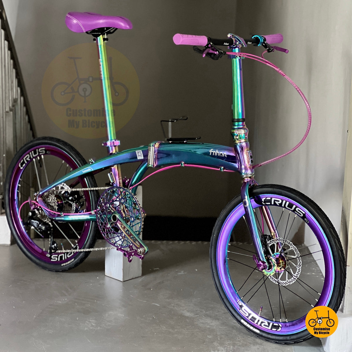 Fnhon Tornado 22" Oil Slick foldable bicycle with Shimano 9 gears