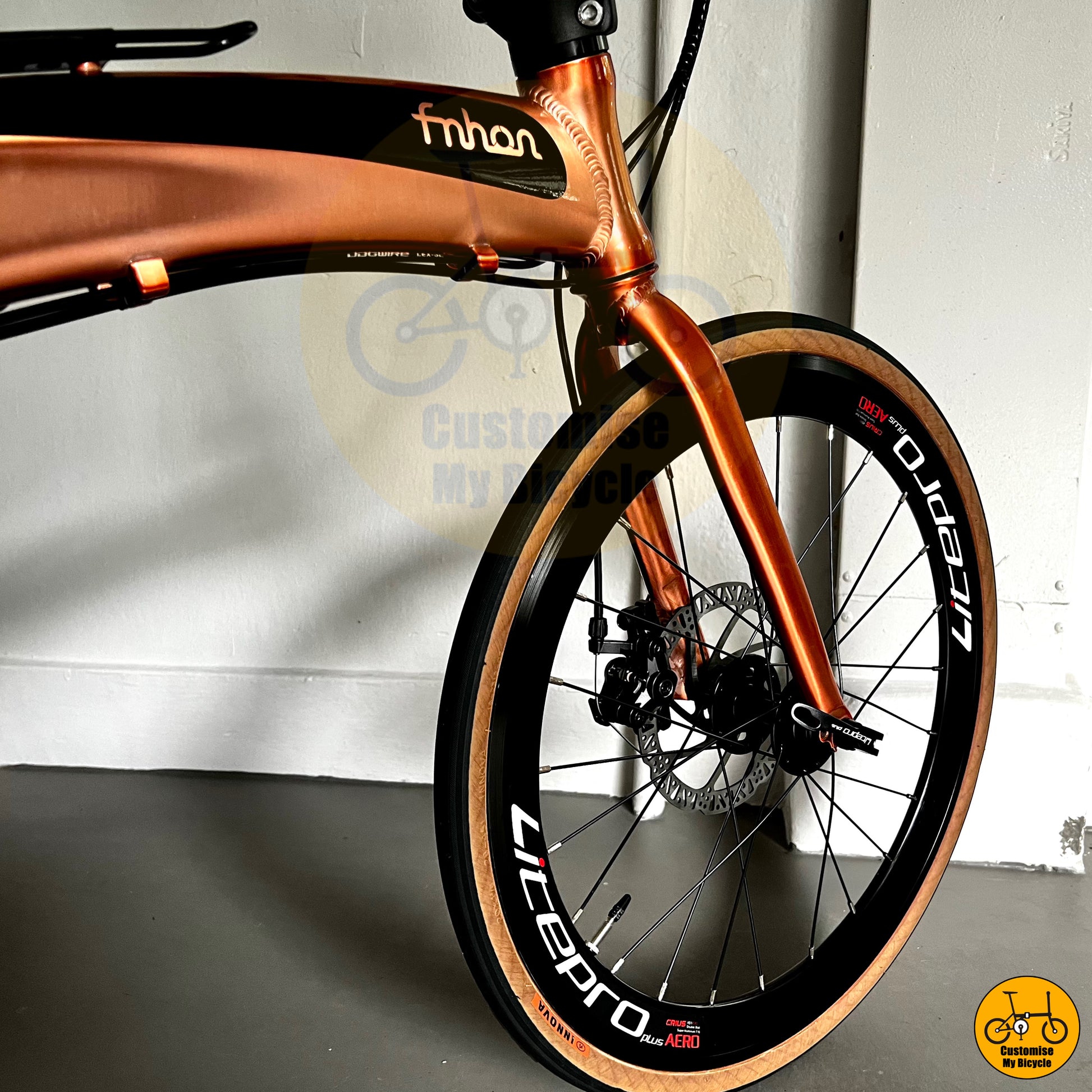 Luxury Fnhon Tornado 22-Inch Foldable Bicycle – Elegant Rose Gold Frame
