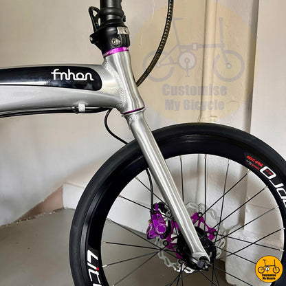 Polished Silver Foldie – Lightweight, Stylish & City-Ready
