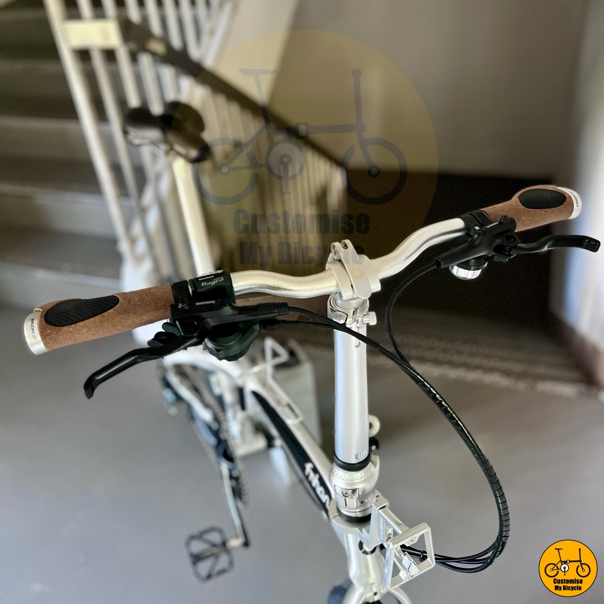 Ergonomic Biokork grips on folding bike  
