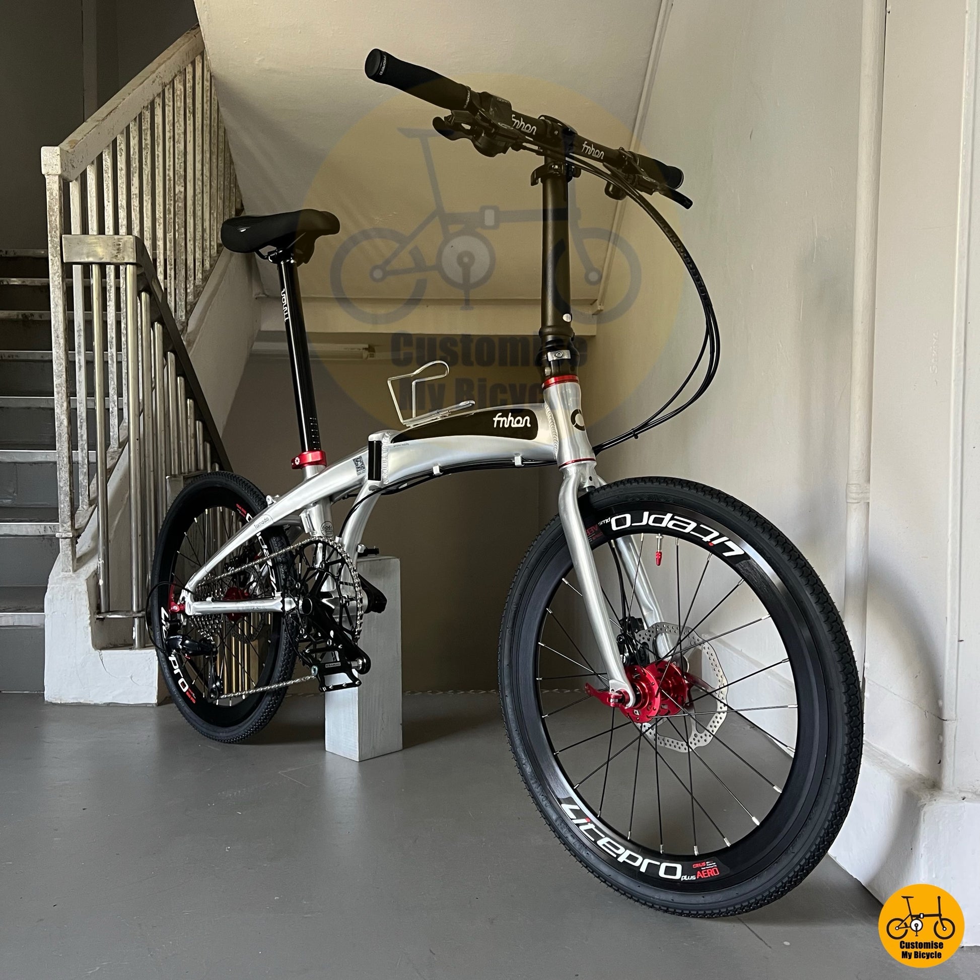 Basikal Lipat Gaya Harian Fnhon Tornado 22” Perak Kemasan dengan Post Boleh Laras
