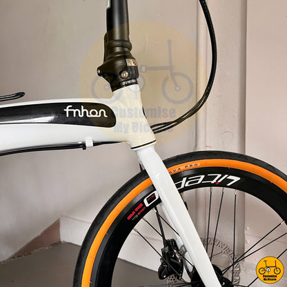 Stylish White Frame Foldable Bicycle – Compact & Travel-Friendly
