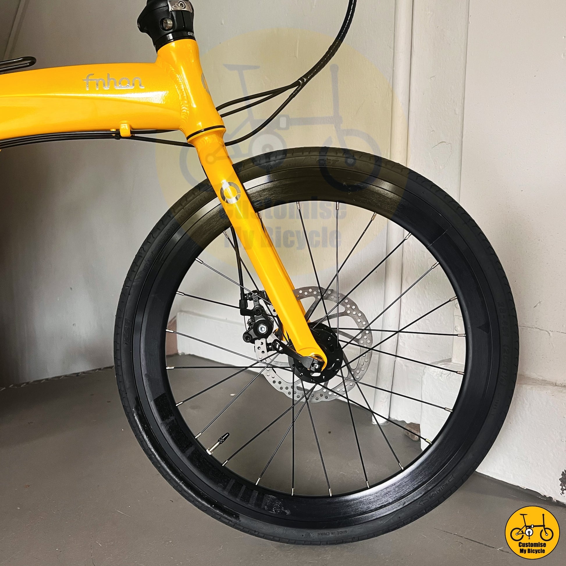 Premium Foldable Bicycle – Lightweight & Compact in Banana Yellow
