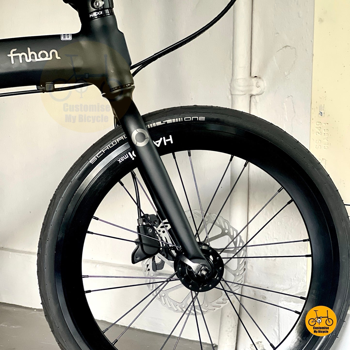 Fnhon Tornado 20 inch folding bike close up HAOOI Max smooth front wheelset with SCHWALBE One fast rolling tyre