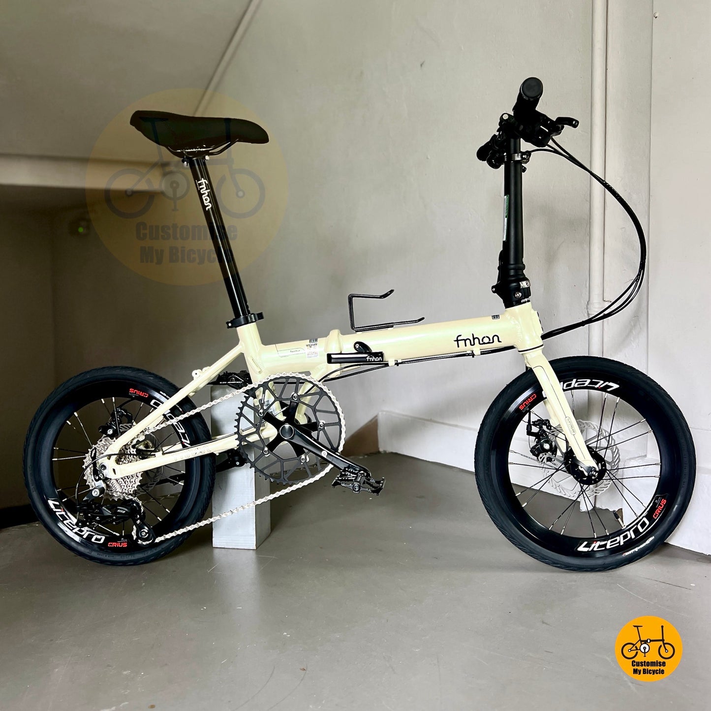 Fnhon Zephyr Beige folding bike side view
