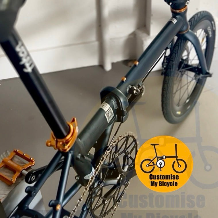 Zephyr foldable bicycle with high profile HAOOI wheels  
