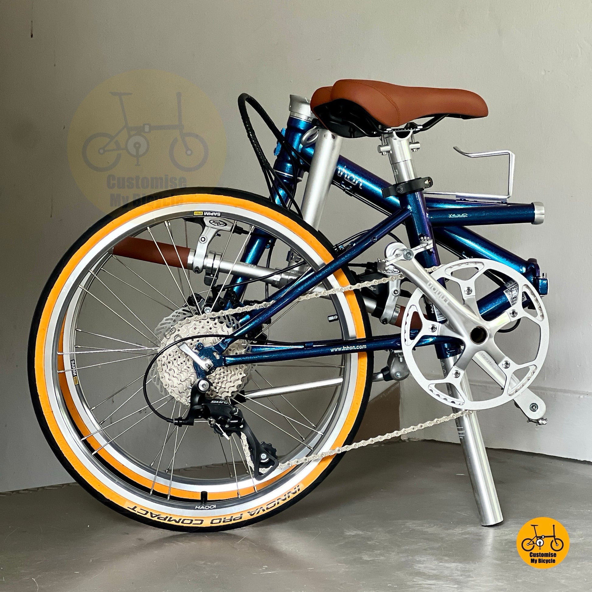 Sepeda Lipat Fnhon Thunderstorm 22 Inci Shimano 9 Kecepatan Rangka Baja Untuk Jalan Raya
