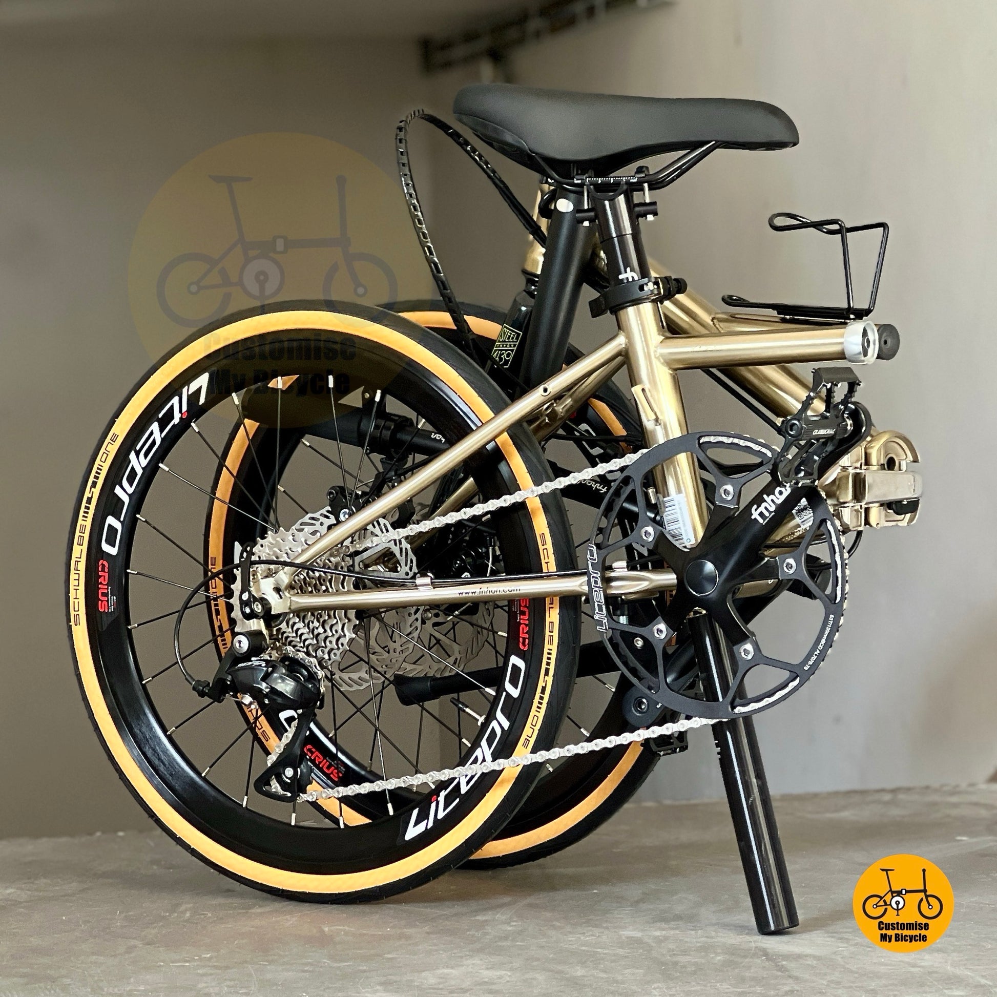 Fnhon Thunderstorm Large Wheel Folding Bike 22 Inch Titanium Gold Built for Stability Comfort and Daily Riding
